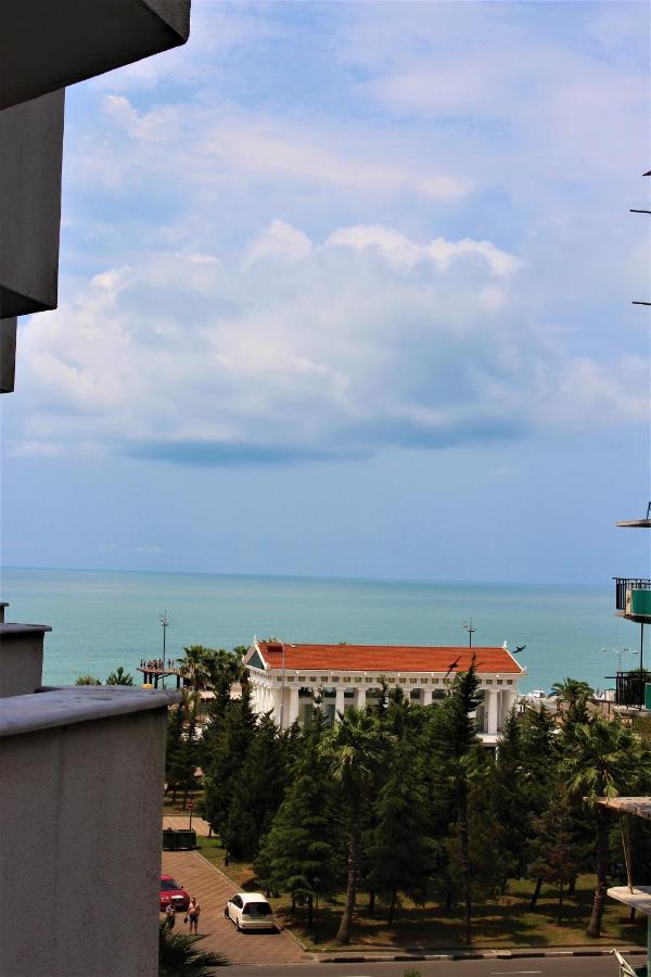 Orbi Lux Apartment Batumi Luaran gambar