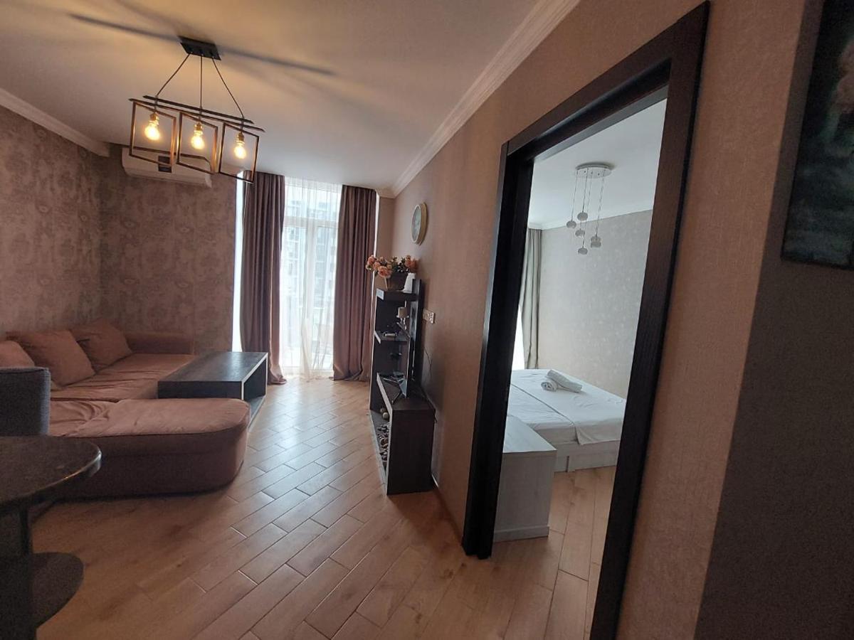 Orbi Lux Apartment Batumi Luaran gambar